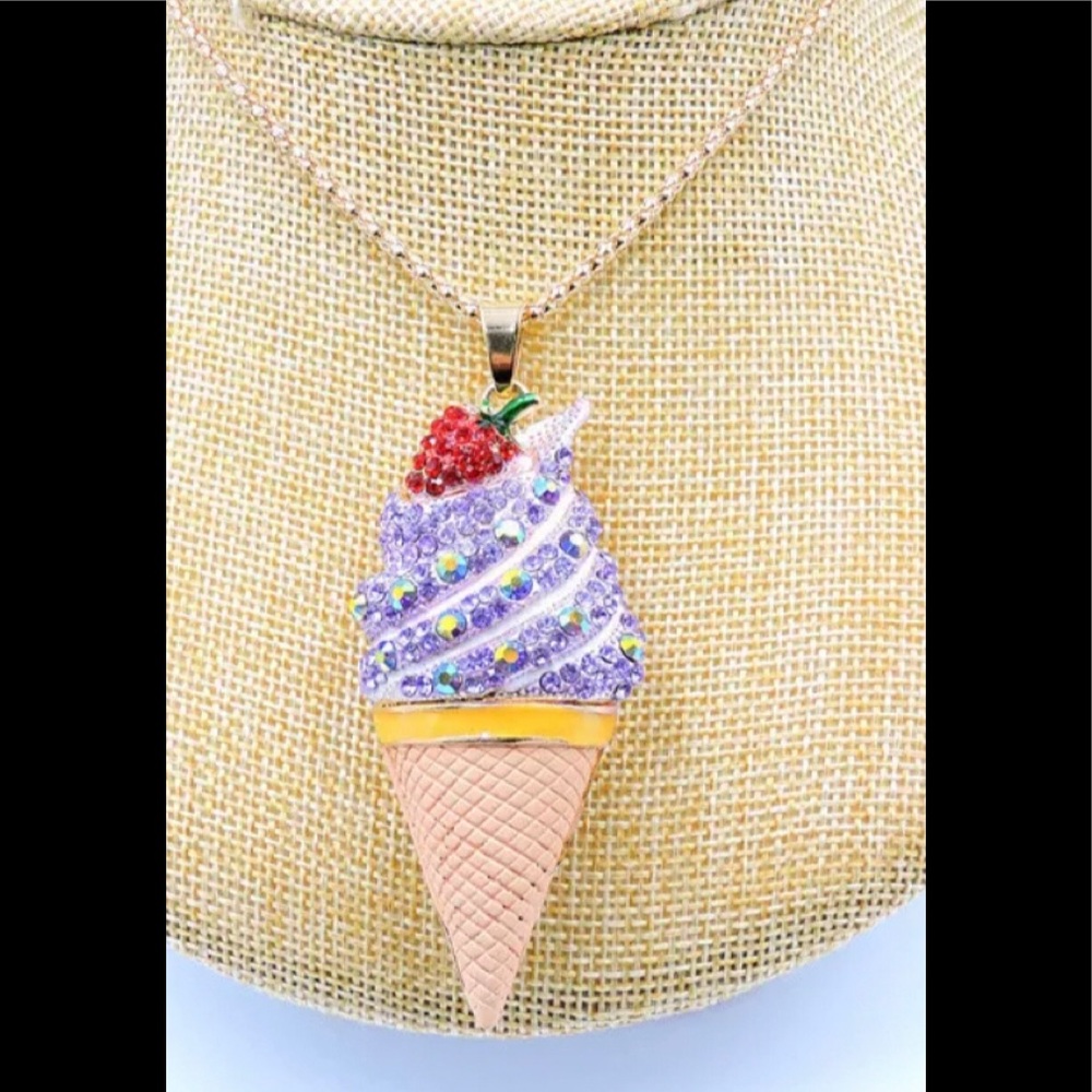 3D🧊 Charm -Ice Cream Cone